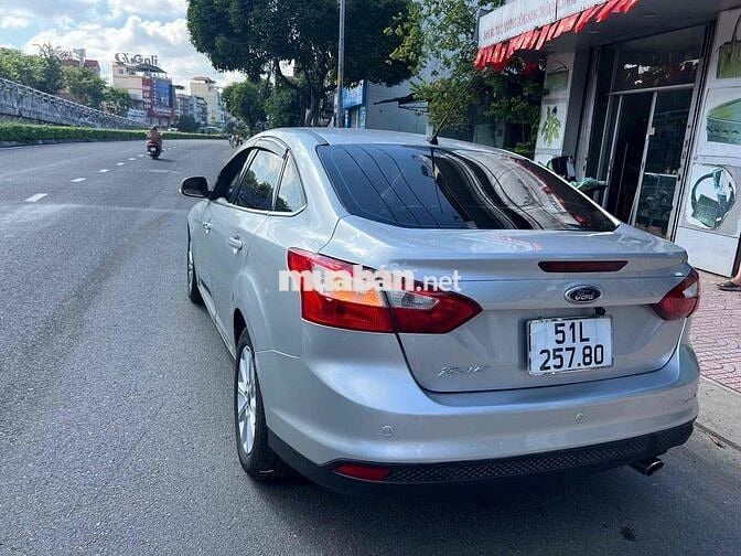Ford Focus 2015 Titanium 2.0 AT - 100000 km