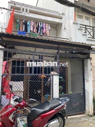 nhà 3t6 cấp 4,có gác suốt, p11 , đường Hậu Giang, tp hcm