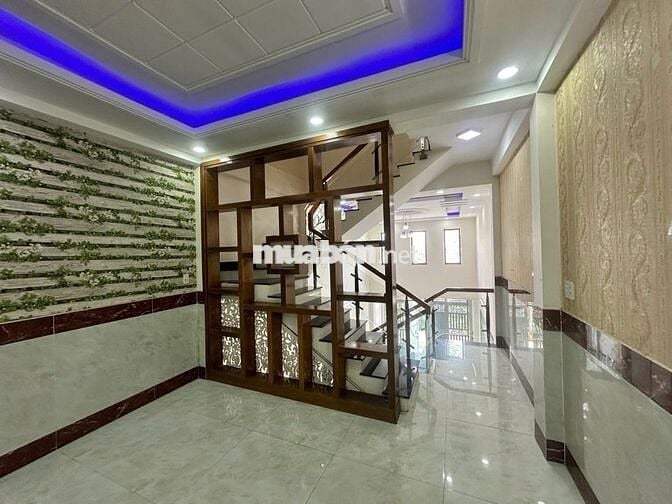 NHÀ ĐẸP Ở NGAY, XE HƠI NẰM TRONG NHÀ - 4x17M - KHU ĐỒNG BỘ CAO TẦNG