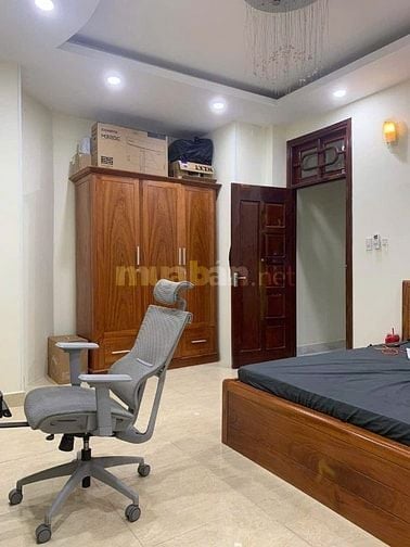 HẺM XE HƠI 4 TẦNG HUỲNH VĂN BÁNH PHÚ NHUẬN 5x18m. 38TR