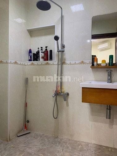 HẺM XE HƠI 4 TẦNG HUỲNH VĂN BÁNH PHÚ NHUẬN 5x18m. 38TR