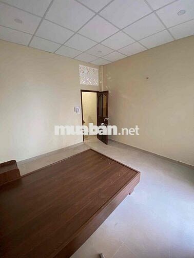 NHÀ HẺM XE HƠI Ở HỒ BIỂU CHÁNH PHÚ NHUẬN