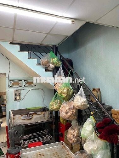 nhà 3t6 cấp 4,có gác suốt, p11 , đường Hậu Giang, tp hcm