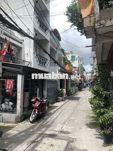 nhà 3t6 cấp 4,có gác suốt, p11 , đường Hậu Giang, tp hcm
