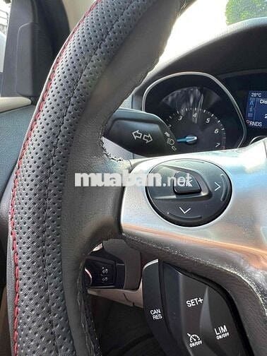 Ford Focus 2015 Titanium 2.0 AT - 100000 km