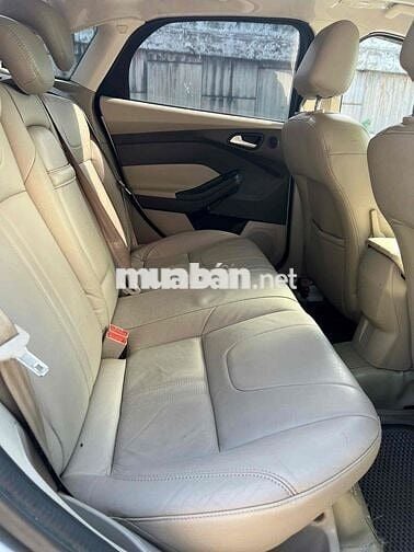 Ford Focus 2015 Titanium 2.0 AT - 100000 km