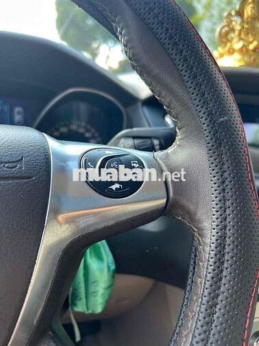 Ford Focus 2015 Titanium 2.0 AT - 100000 km