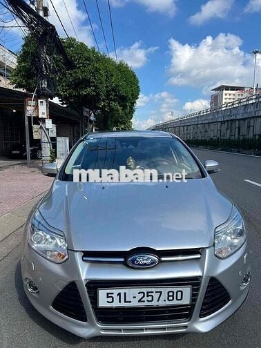 Ford Focus 2015 Titanium 2.0 AT - 100000 km