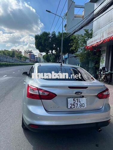 Ford Focus 2015 Titanium 2.0 AT - 100000 km