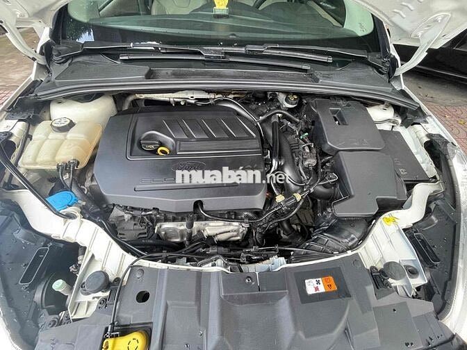 Ford Focus 2015 Titanium 2.0 AT - 100000 km