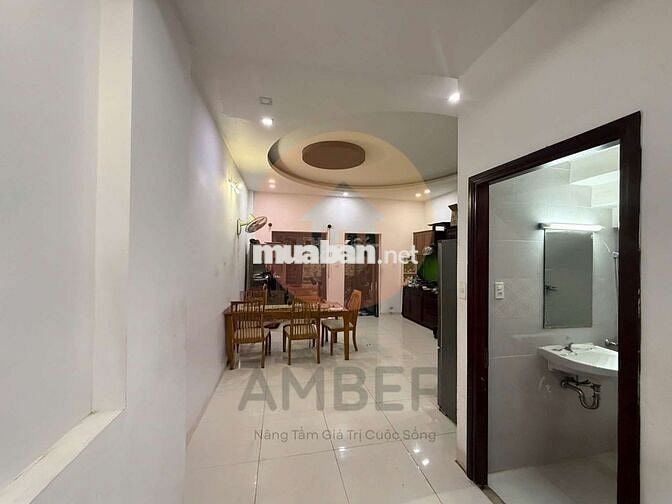 NHÌN LÀ CHỐT - NHÀ MT ĐƯỜNG 7M 3 TẦNG SIÊU ĐẸP 5X18M -  HBC, THỦ ĐỨC