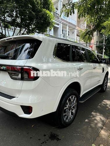 Ford Everest 2024 Platinum 2.0L 4x4 AT - 20166 km