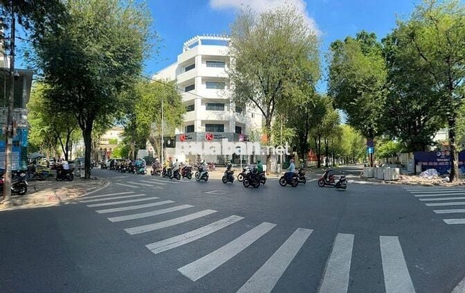 Cho thuê Tòa nhà GÓC 2MT số 37 đường Phùng Khắc Khoan , P.Đa Kao, Q.1