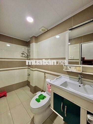 Bán nhà đường nguyễn xí giá 3 tỷ 450 shr