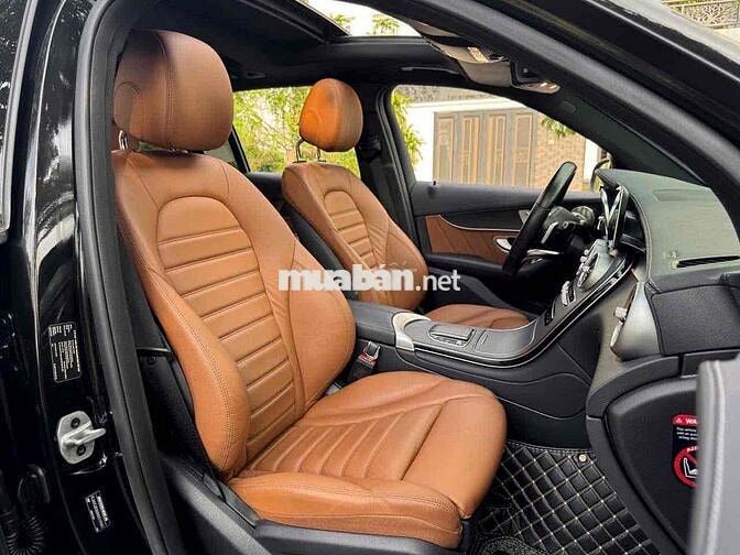 Mercedes Benz GLC300 4Matic V1 2022  - 29000 km