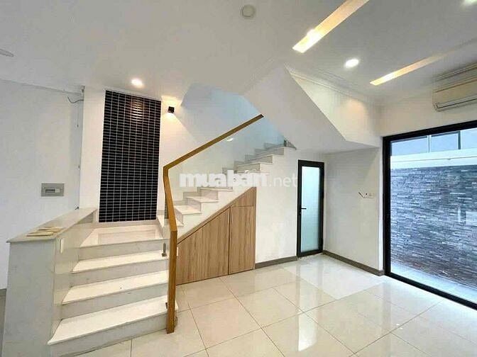 Cho thuê nhà khu Hà Đô Q10, Trệt 3 lầu, 5.5x13m, giá 55tr