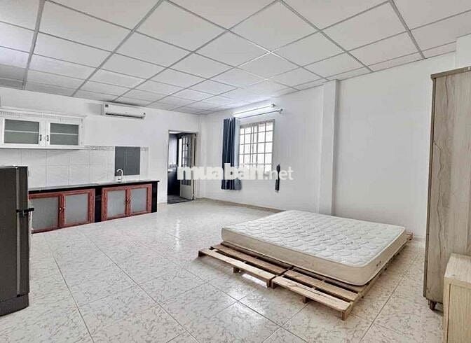 🏡 (ảnh thật 100%) căn hộ full nội thất cực rộng ngay CV Lê Văn Tám