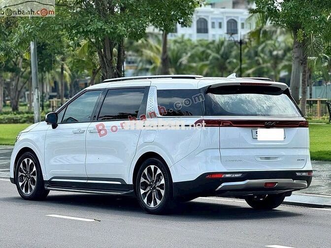 Kia Carnival xăng 2022