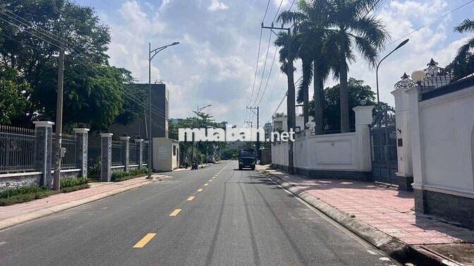 Lô góc 2 mặt tiền kinh doanh bun bán