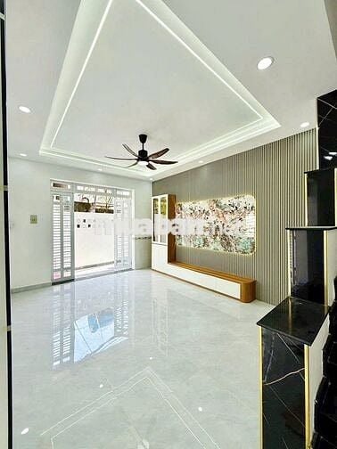 Bán nhà DT 8x12m,3p,hẻm ô tô thông ở TX43,Thạnh Xuân. Giá : 4,45 tỷ