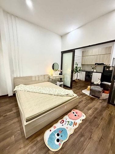 Bán nhà mặt phố Hồng Mai kinh doanh sầm uất, Dt 70m2, 4t, mt 4.2m.