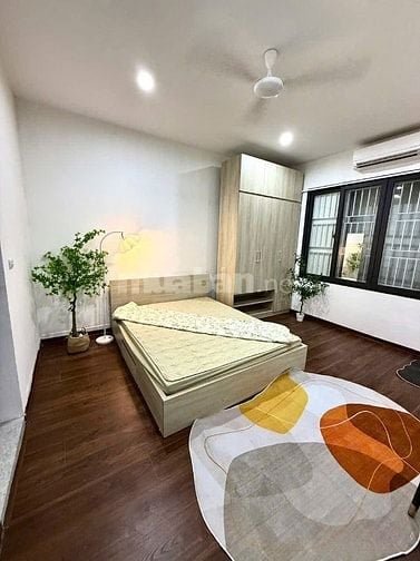 Bán nhà mặt phố Hồng Mai kinh doanh sầm uất, Dt 70m2, 4t, mt 4.2m.