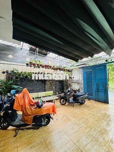 BÁN NHÀ MẶT TIỀN TRẦN VĂN GIÀU. 6 x 22M. 4 TẦNG. MỚI. 5 PN.  GIÁP AEON