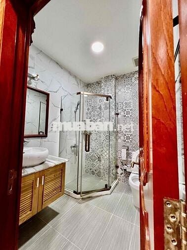CHO THUÊ NHÀ KHU BIỆT THỰ SENTUTIA DT 300m2 1TRỆT 2LẦU 4PN 4WC GARA ÔT
