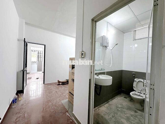 CHÍNH CHỦ, CĂN HỘ 1PN 1PK BAN CÔNG,MG RIÊNG,NGAY NGUYỄN TRI PHƯƠNG Q5