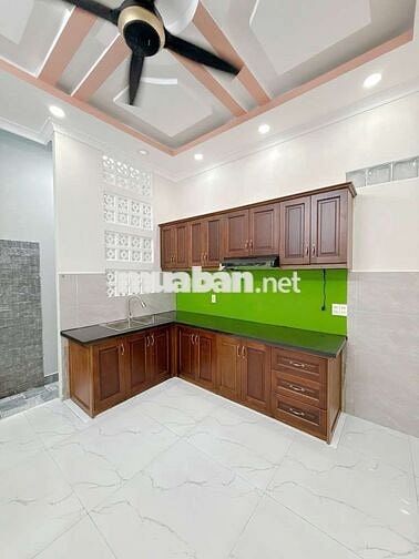 Chính chủ cần bán căn nhà mặt tiền đường Lê Văn lương Q7 TP HCM