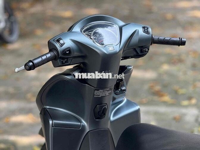 Vision 2023 Bản Cá Tính Mâm Cao BSTP
