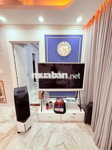 Cần bán căn hộ Saigon South Residences Phú Mỹ Hưng - 5 tỷ 600