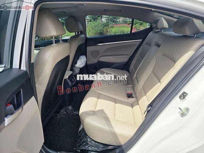 Hyundai Elantra 2.0 AT 2021 - 525 Triệu