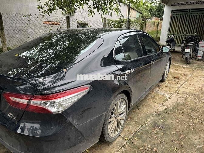 Toyota Camry 2019 2.5Q - 70000 km