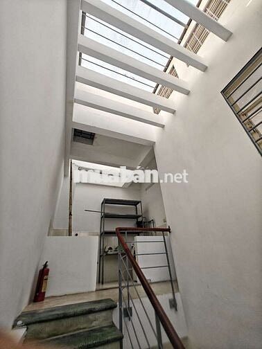 Cho thuê nhà nguyên căn 30m2 x 4 tầng + lửng – ngõ 505 Trần Khát Chân