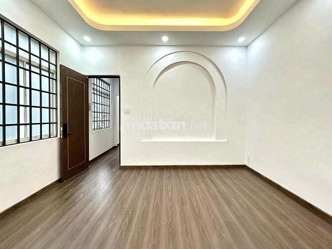 Cho Thuê Nhà Đường Nguyễn Duy Dương, Quận 10 (Cho Làm CHDV - Cải Tạo)