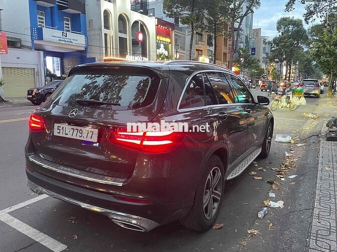 Mercedes Benz GLC200 4matic ngay chủ siêu đẹp