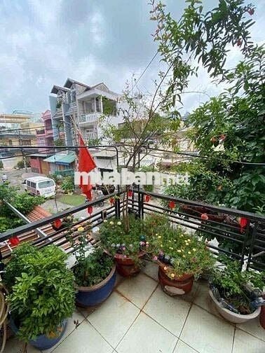 Nhà Đẹp Lô Gốc 2 Tầng — 100m2 Gần Hoà Bình Luỹ Bán Bích ( 8m x 12m)