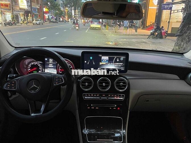 Mercedes Benz GLC200 4matic ngay chủ siêu đẹp
