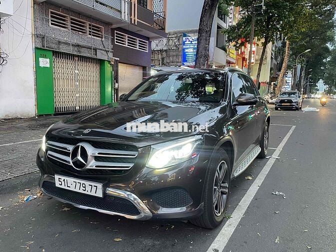 Mercedes Benz GLC200 4matic ngay chủ siêu đẹp