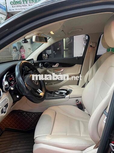 Mercedes Benz GLC200 4matic ngay chủ siêu đẹp