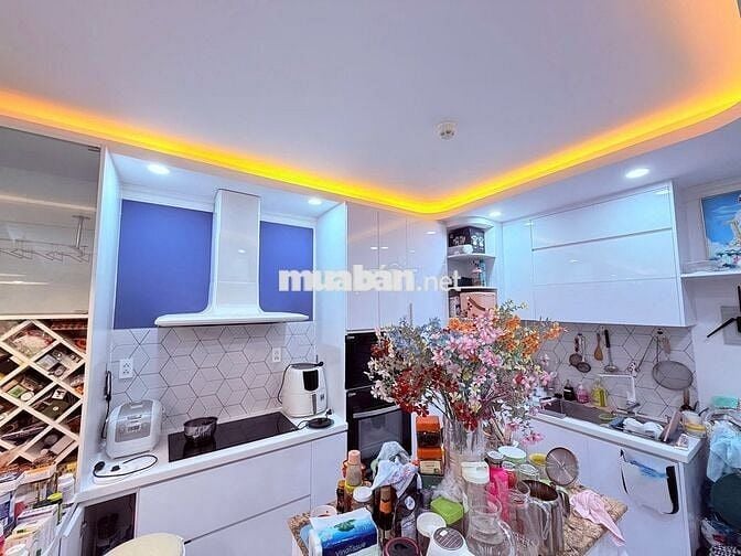 Cần bán căn hộ Saigon South Residences Phú Mỹ Hưng - 5 tỷ 600