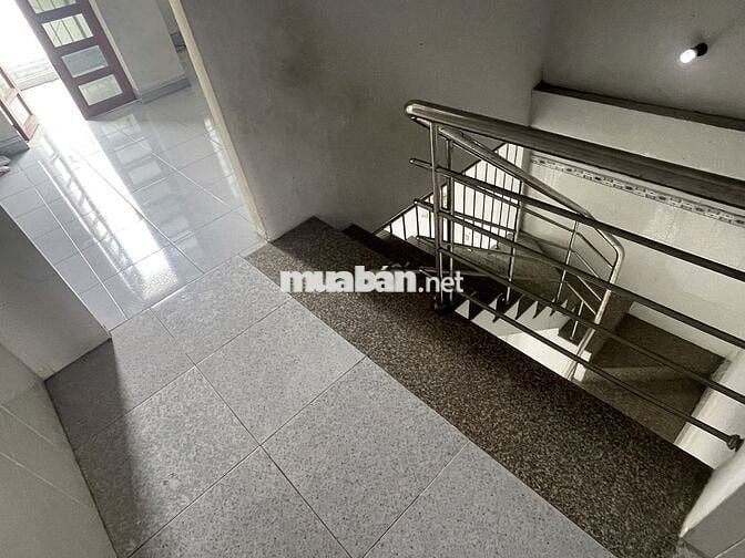 Chính chủ bán nhà 1 Trệt 1Lầu 3pn 2wc sát Big C