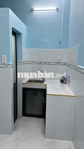 Nhà bán chính chủ: 208/28 đường Đoàn Văn Bơ, Q4