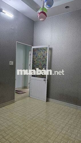 Cho thuê nhà nguyên căn, giá rẻ, hẻm 114 Lý Thường Kiệt