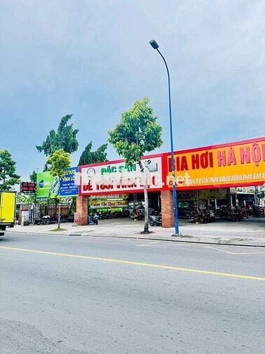 Cần Bán lô đất đang cho thuê mặt tiền đường sầm uất Lê Thị Hà