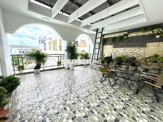 NGANG 6 HIẾM – NHÀ 4 TẦNG HXH PHẠM VĂN CHIÊU – 48M²