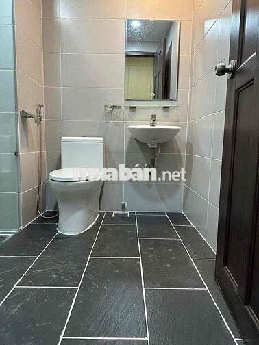 Cho thuê căn hộ 36m2. chung cư Garden Gate. Gần sân bay Tân Sơn Nhất