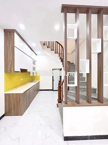RẺ+ĐẸP!! Nhà 4T*33m2 xây độc lập, ngõ nông, ô tô đỗ cổng. Giá 3,7 tỷ