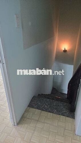 Cho thuê nhà nguyên căn, giá rẻ, hẻm 114 Lý Thường Kiệt